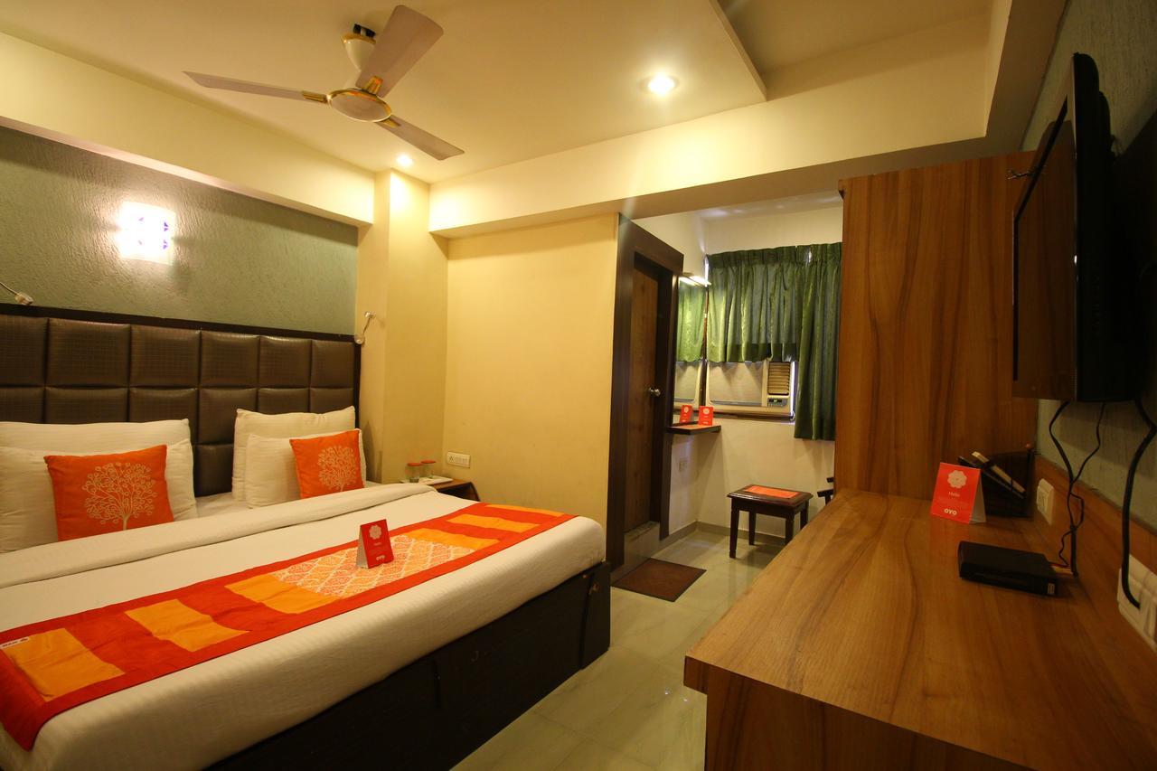 Oyo 8786 Hotel Maan Residency Ahmedabad Exteriör bild